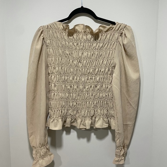H&M Tops - H&M long Sleeve blouse
